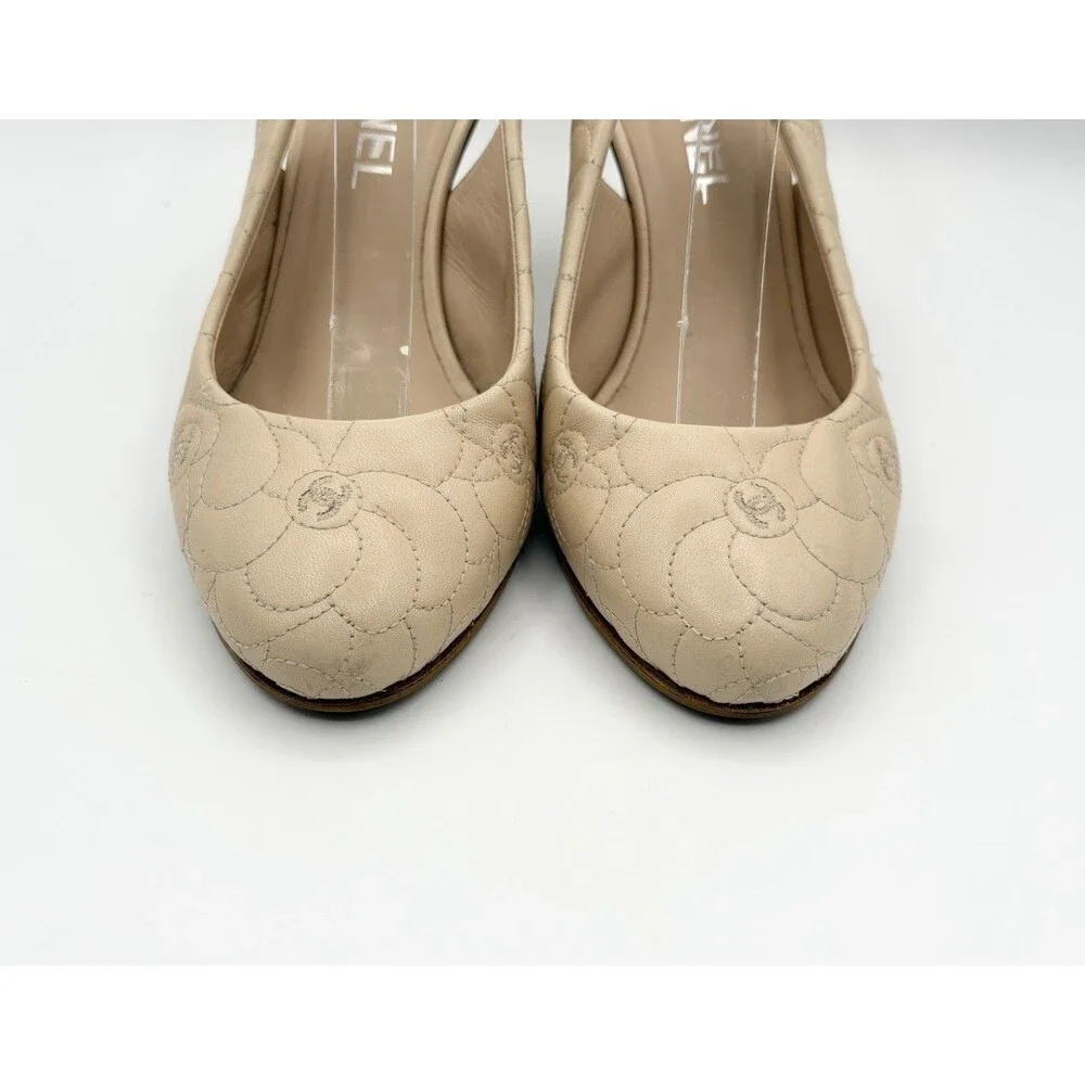 CHANEL beige slingback